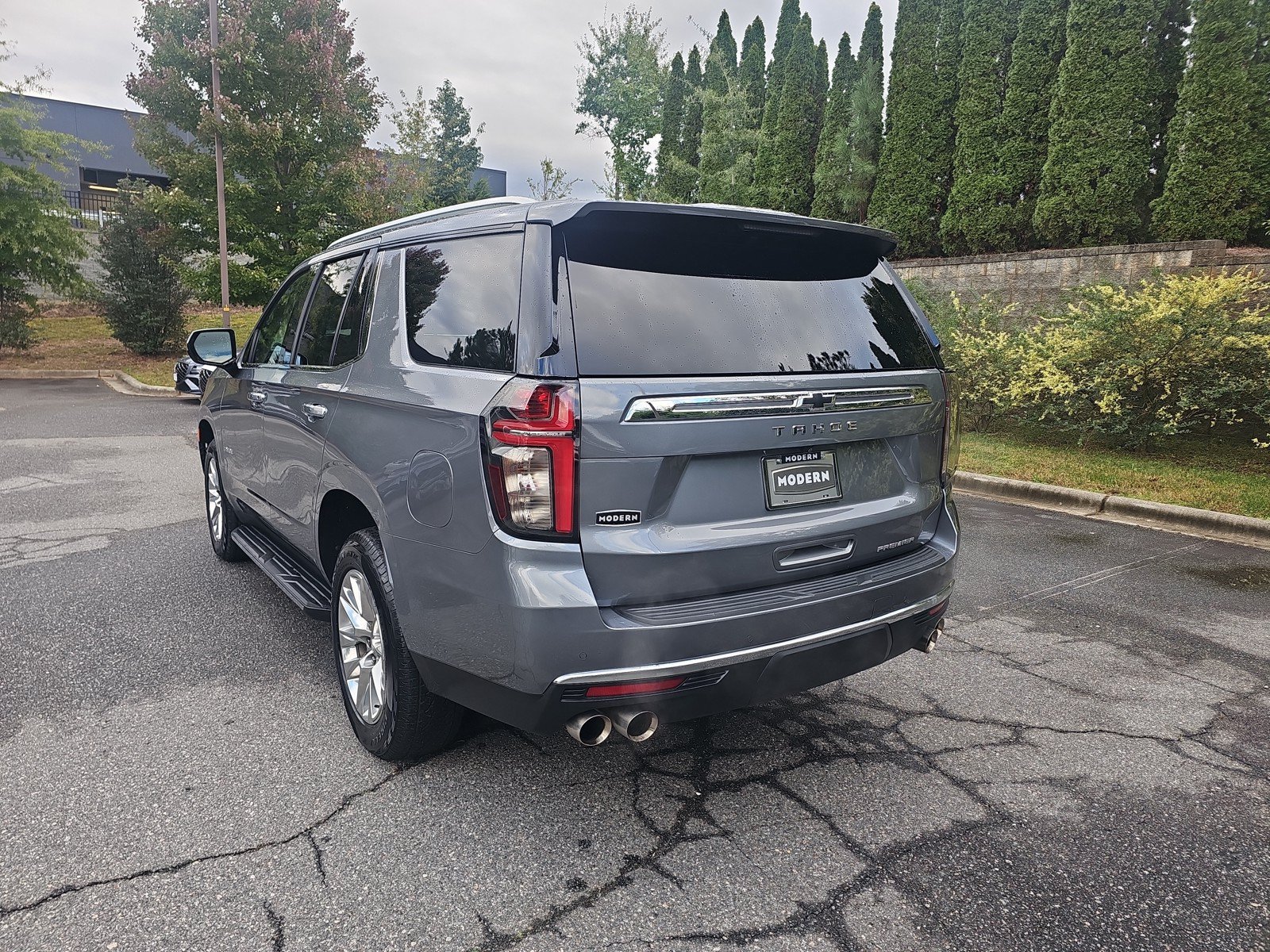 Used 2022 Chevrolet Tahoe Premier AWD/4WD image 6