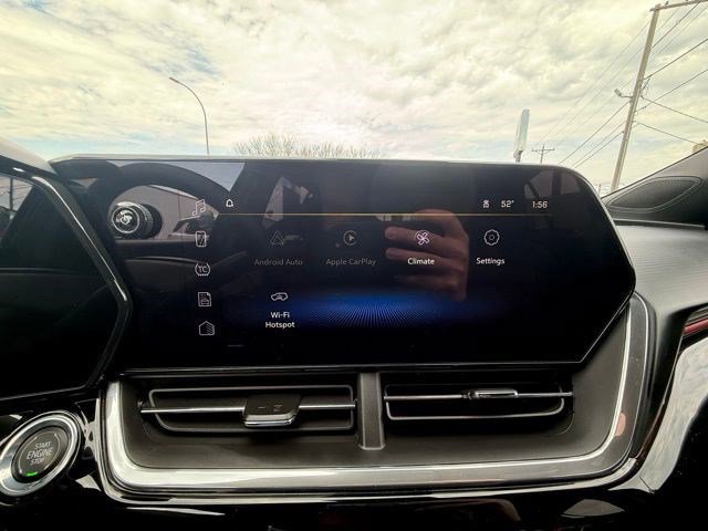 Used 2024 Chevrolet Trax RS image 19