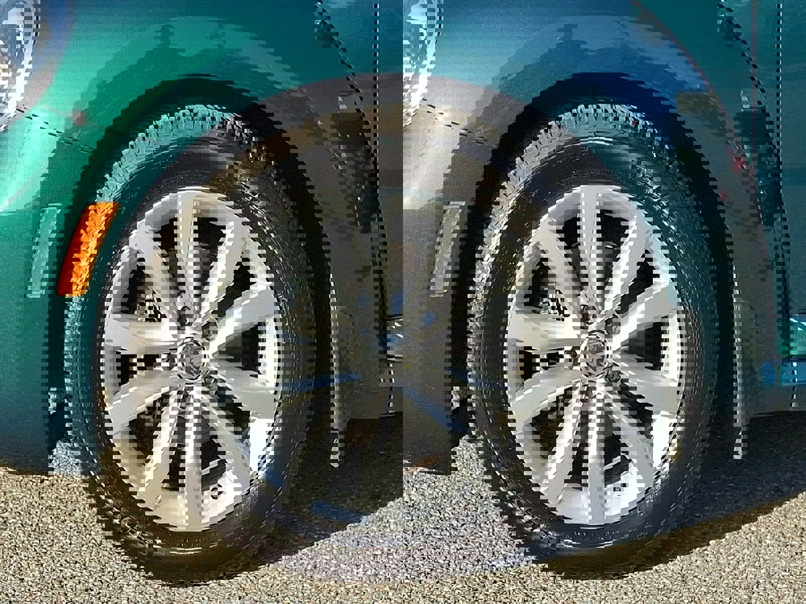 Used 2017 Volkswagen Beetle 1.8T SE image 8