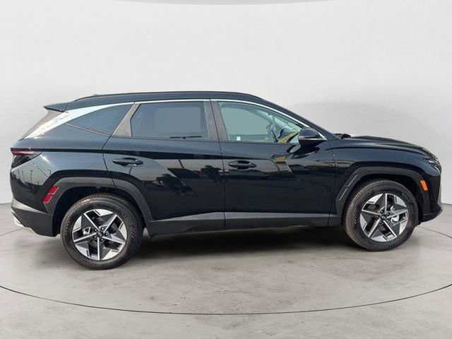 Used 2025 Hyundai Tucson SEL image 2