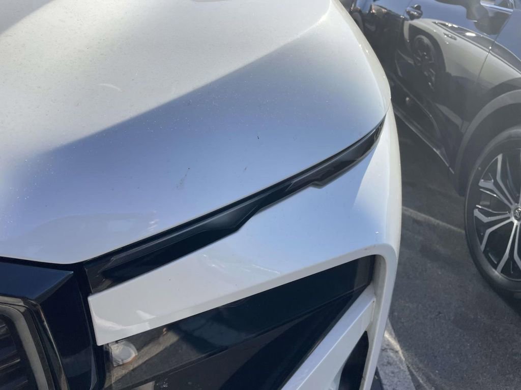 Used 2023 BMW XM image 9