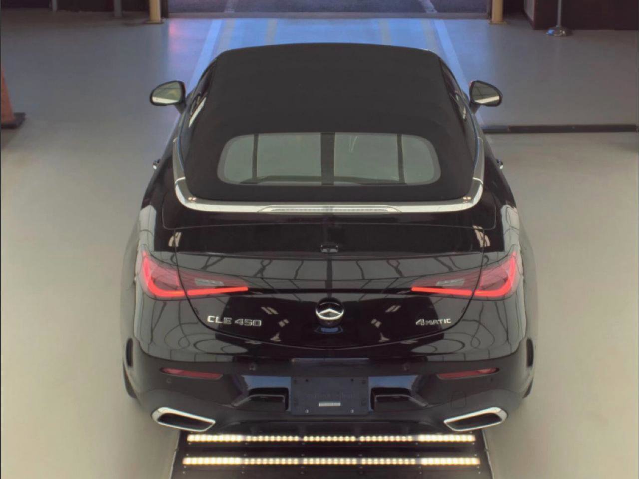 Used 2024 Mercedes-Benz CLE 450 4MATIC Cabriolet image 6