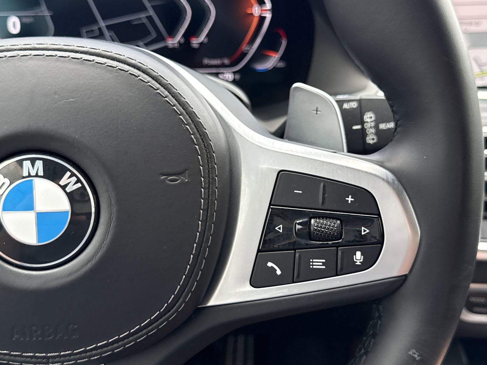 Used 2022 BMW X7 xDrive40i w/ M Sport Package image 22