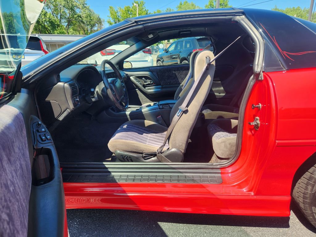 Used 2001 Chevrolet Camaro Z28 w/ Preferred Equipment Group 2 RWD image 37