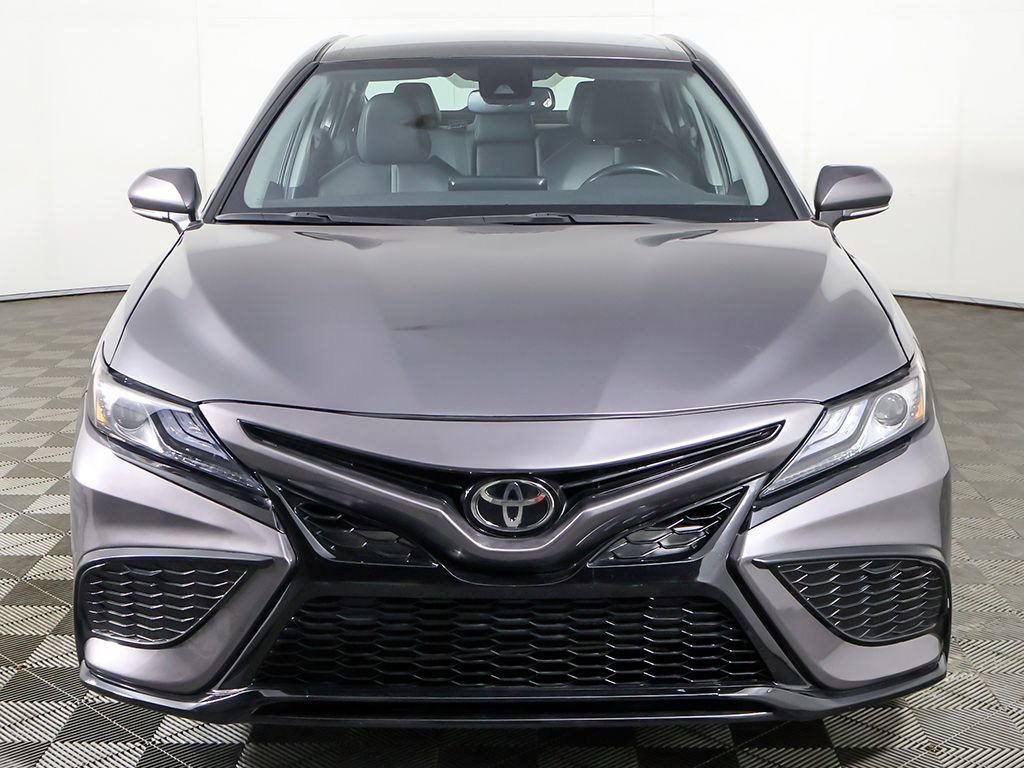 Used 2023 Toyota Camry XSE FWD image 9