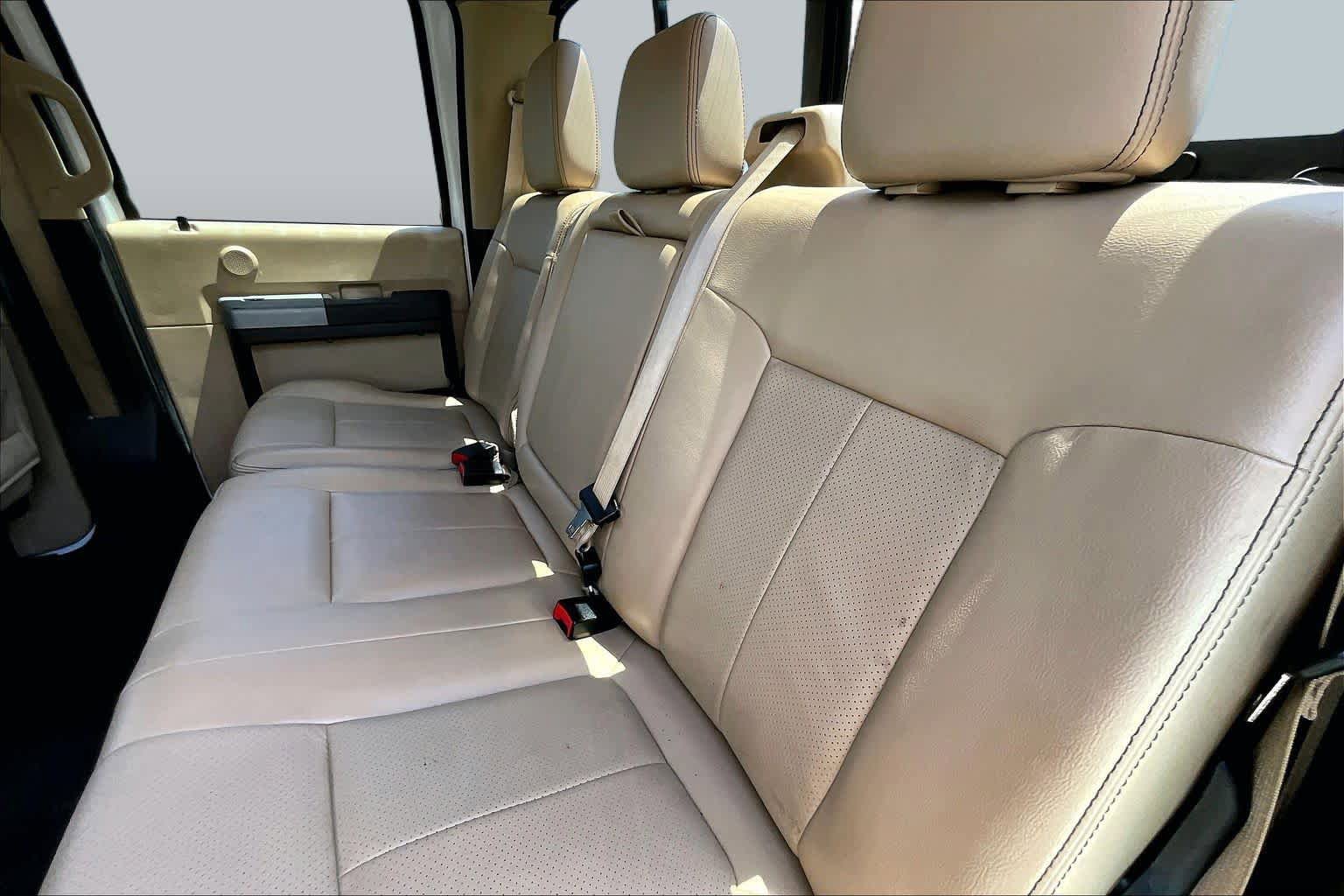 Used 2015 Ford F250 Lariat w/ Lariat Interior Package AWD/4WD image 21