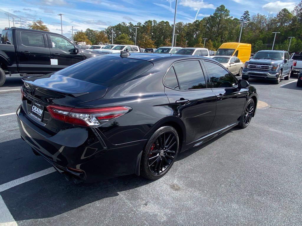 Used 2023 Toyota Camry XSE FWD image 7