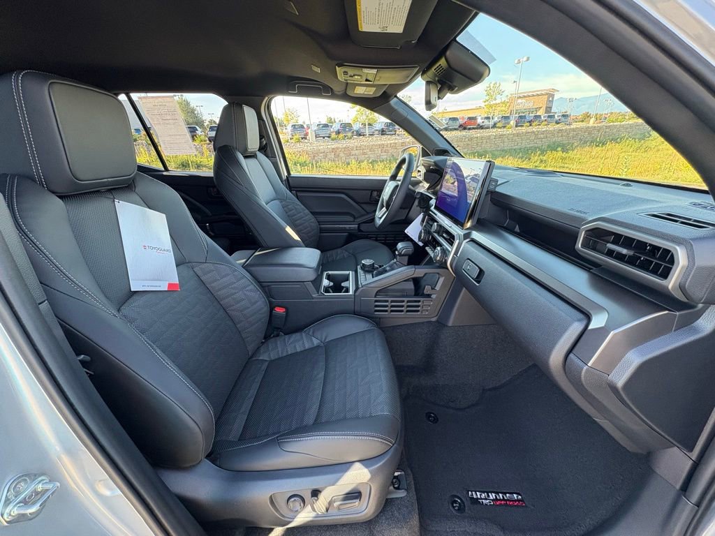 Used 2025 Toyota 4Runner TRD Off-Road Premium image 35
