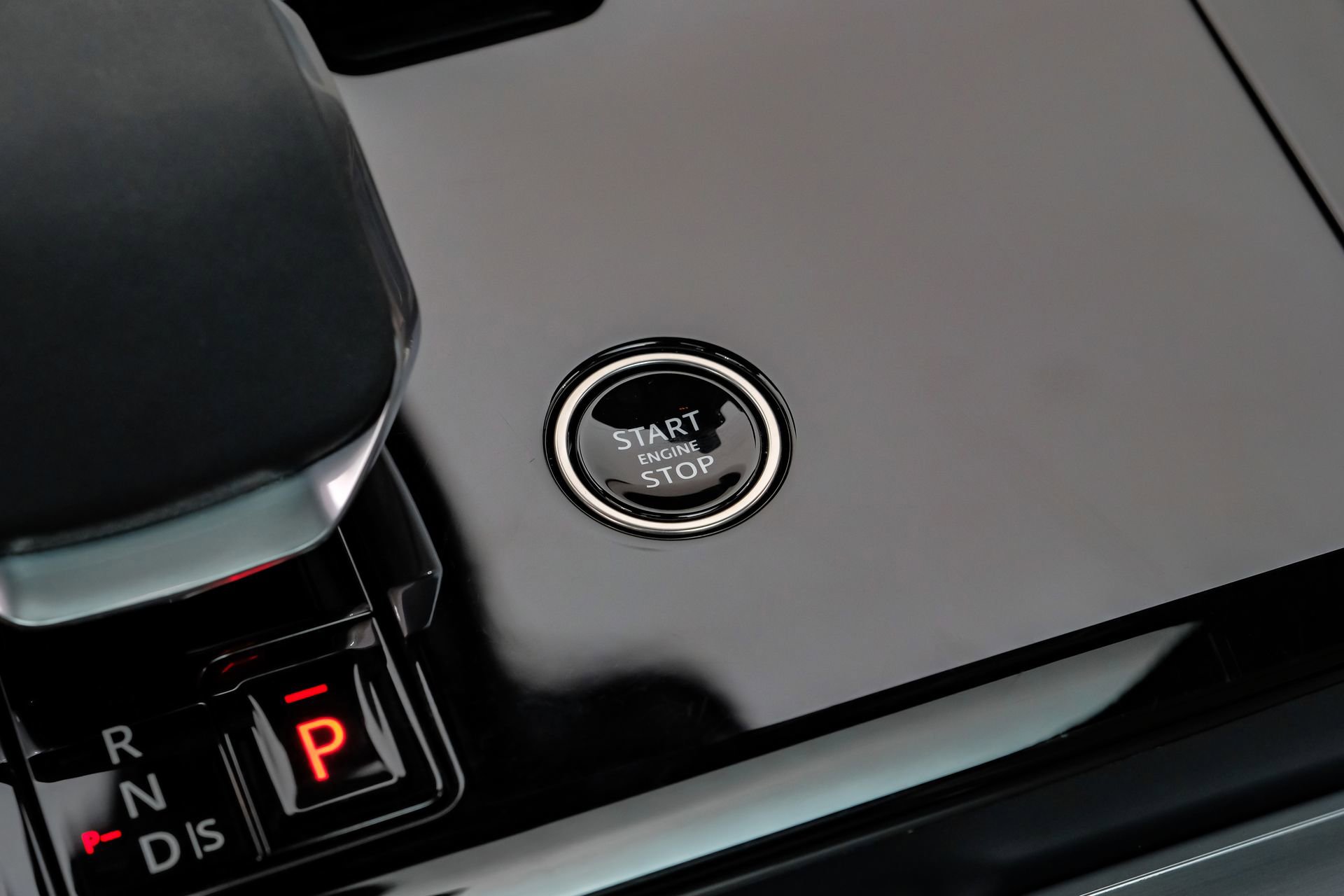 Used 2024 Land Rover Range Rover Sport Dynamic SE image 25