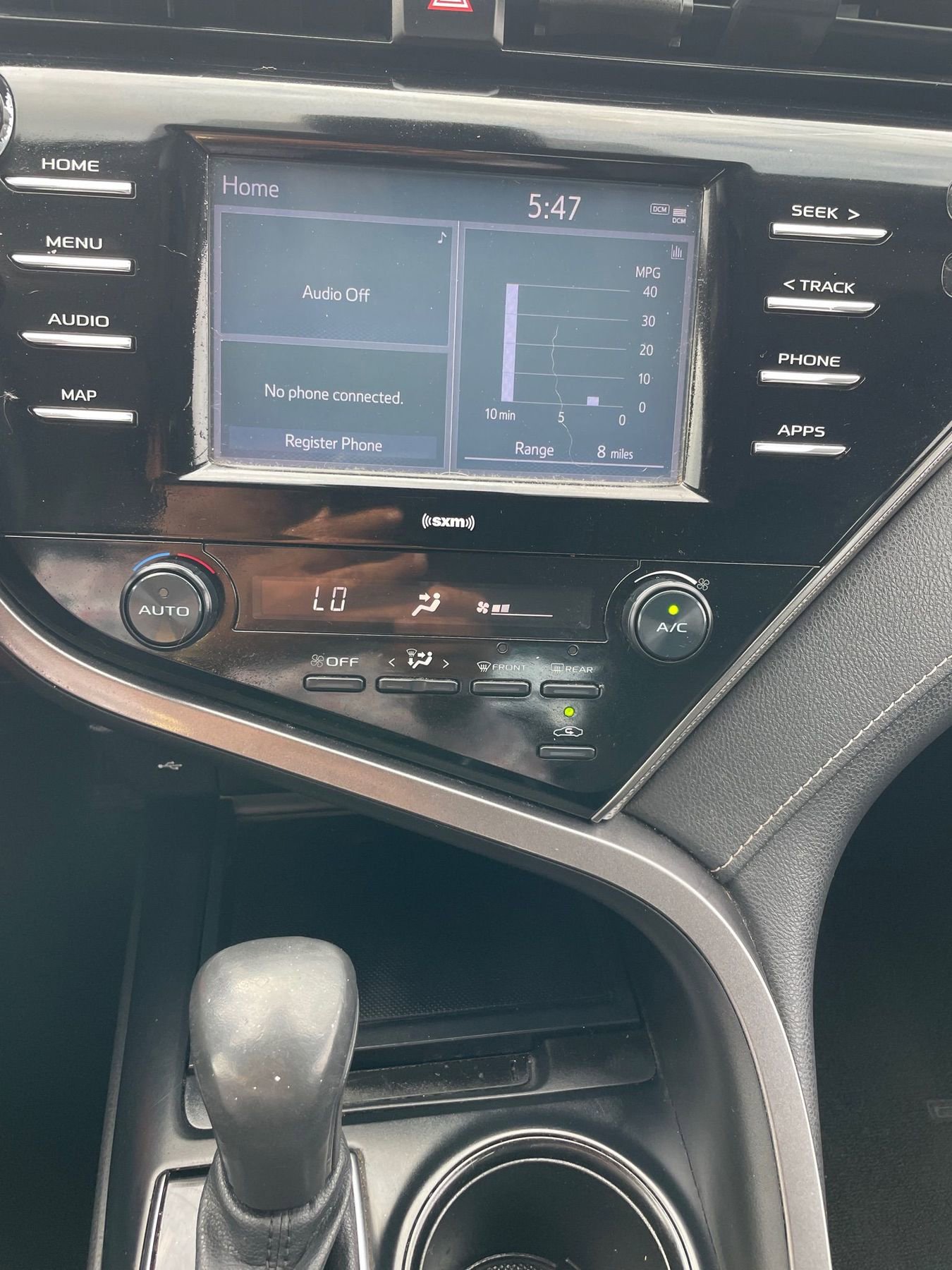 Used 2020 Toyota Camry SE image 24