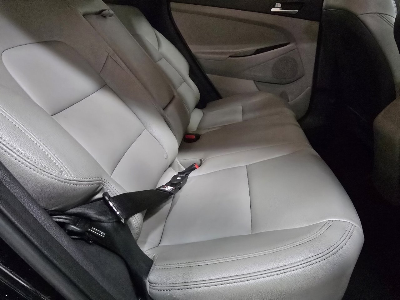 Used 2019 Hyundai Tucson SE image 16