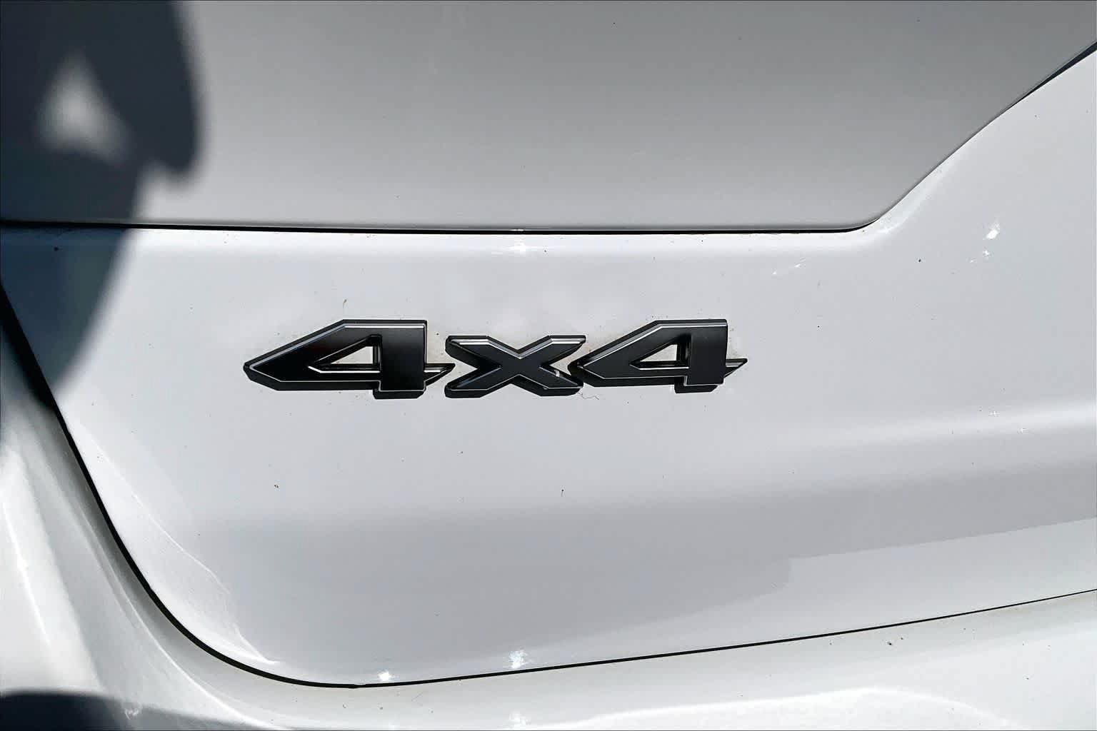 Used 2022 Jeep Grand Cherokee Summit AWD/4WD image 31
