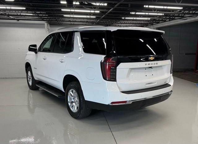 Used 2025 Chevrolet Tahoe LT AWD/4WD image 3