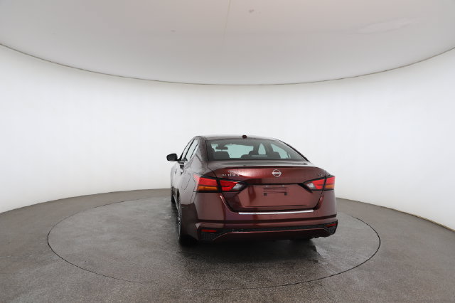 Used 2023 Nissan Altima 2.5 SV FWD image 14