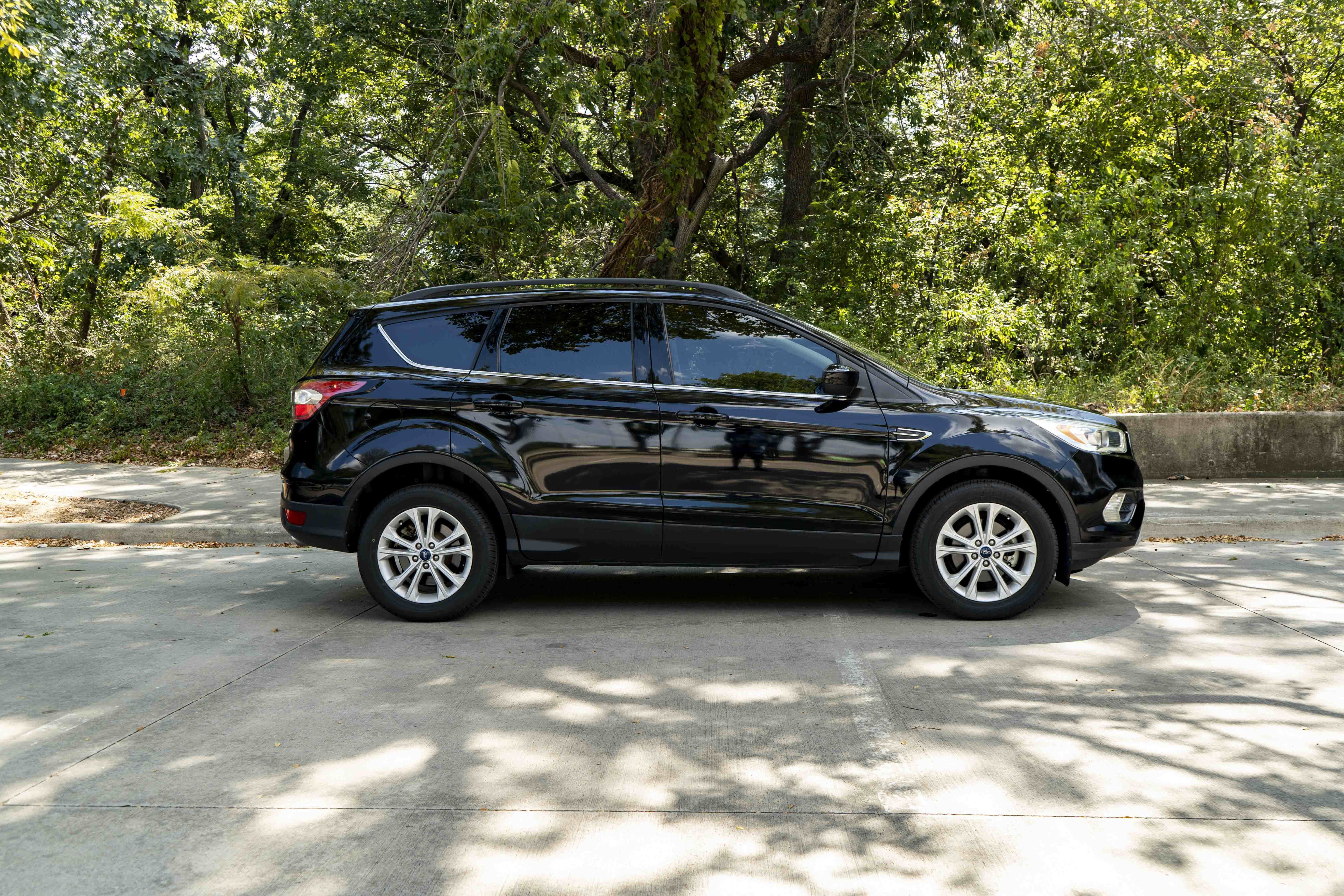Used 2018 Ford Escape SEL FWD image 10