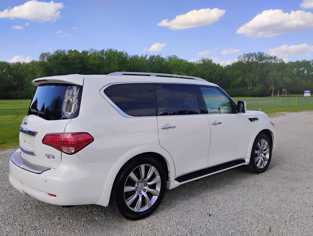 Used 2013 INFINITI QX56 4WD w/ Theater Pkg image 6