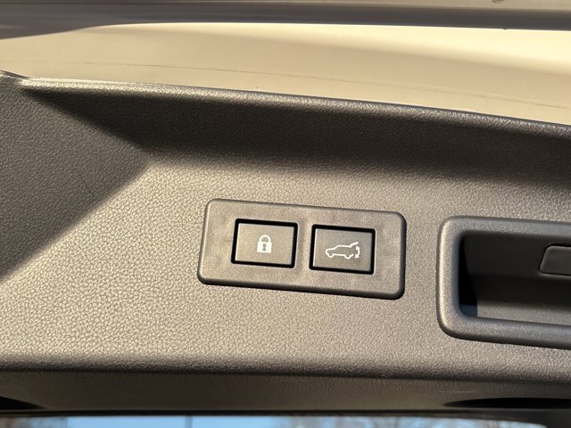 Used 2025 Subaru Forester Limited image 12