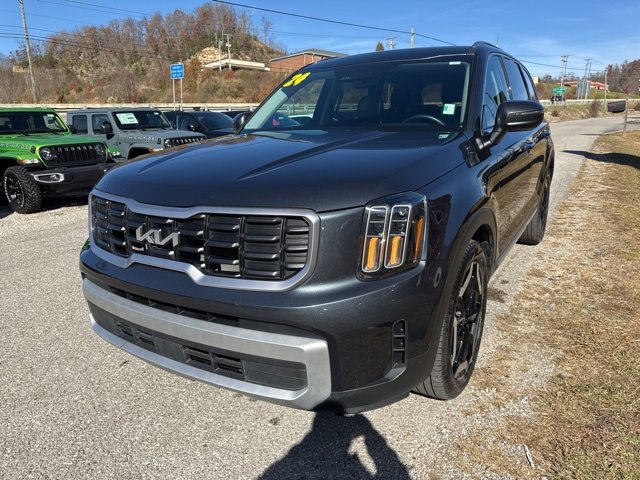 Used 2024 Kia Telluride S w/ S Sunroof Package image 7