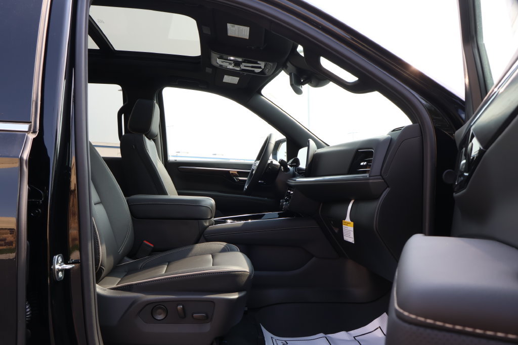 New 2026 Chevrolet Tahoe Premier w/ Sun And Tow Package AWD/4WD image 46