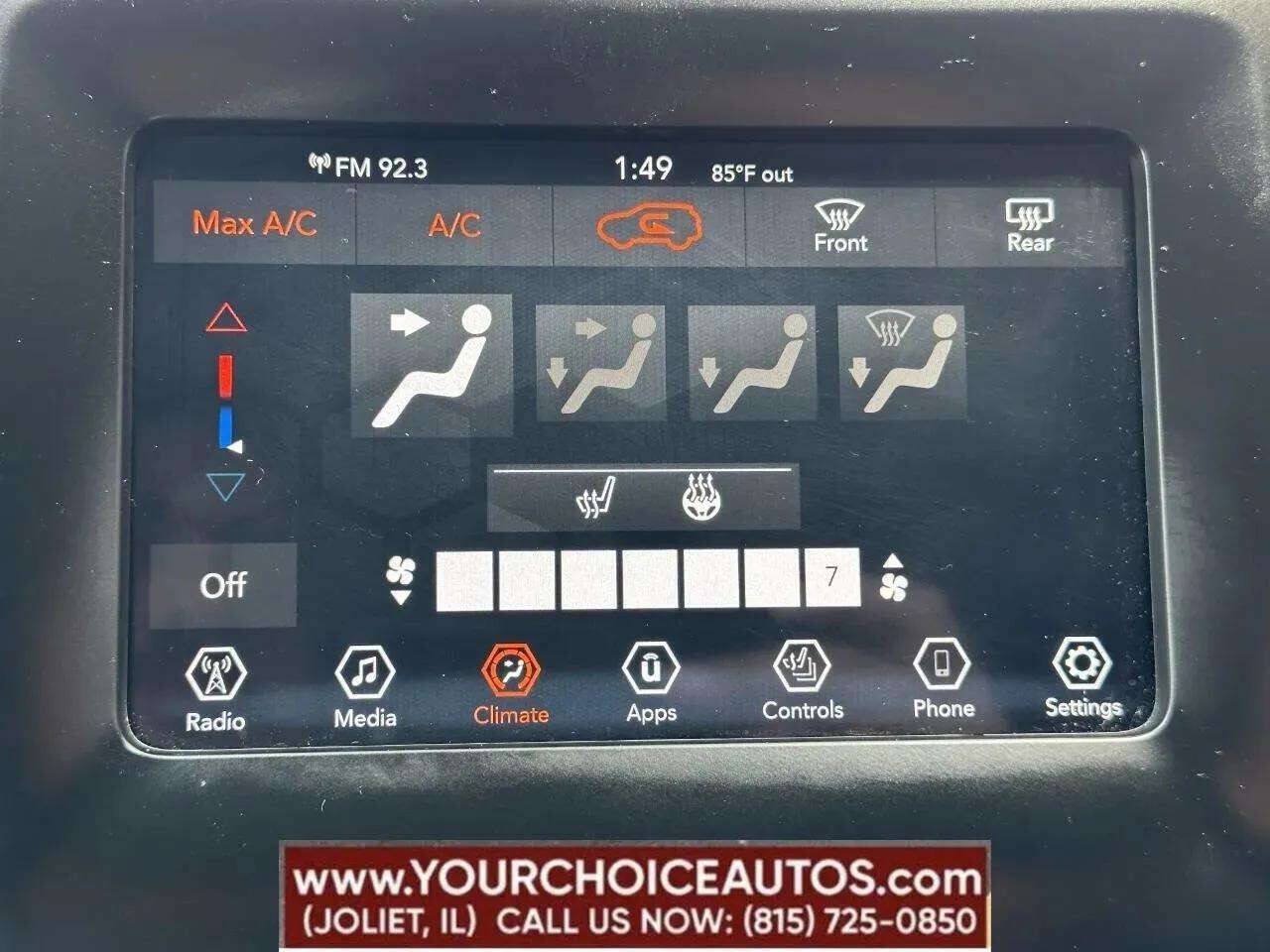 Used 2021 Jeep Cherokee Latitude Plus FWD image 42