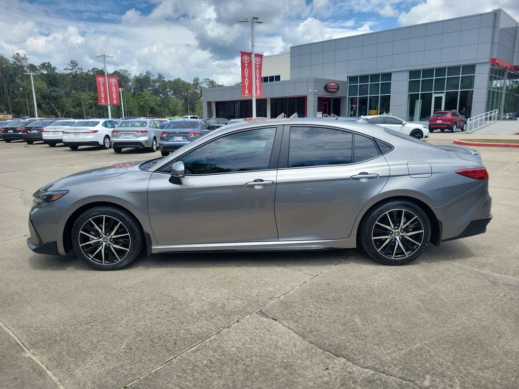 Certified 2025 Toyota Camry SE w/ Convenience Package FWD image 2