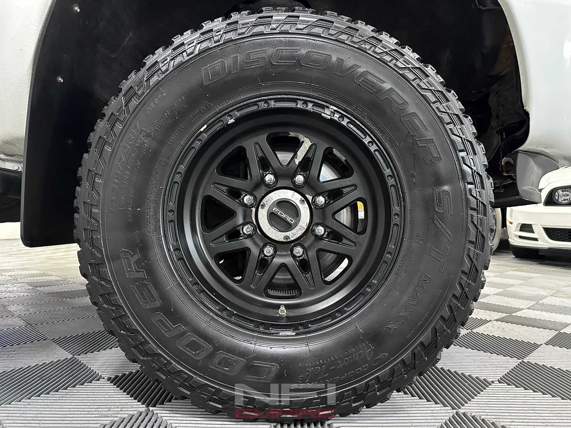Used 2015 Ford F350 XL w/ Power Equipment Group AWD/4WD image 16