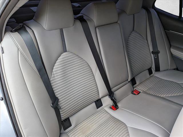 Used 2022 Toyota Camry SE w/ Audio Upgrade Package FWD image 18