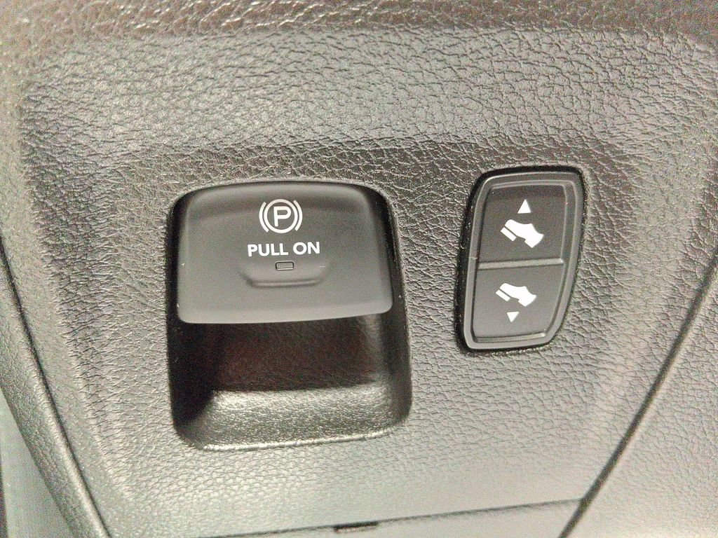 Used 2021 RAM 1500 Laramie AWD/4WD image 22