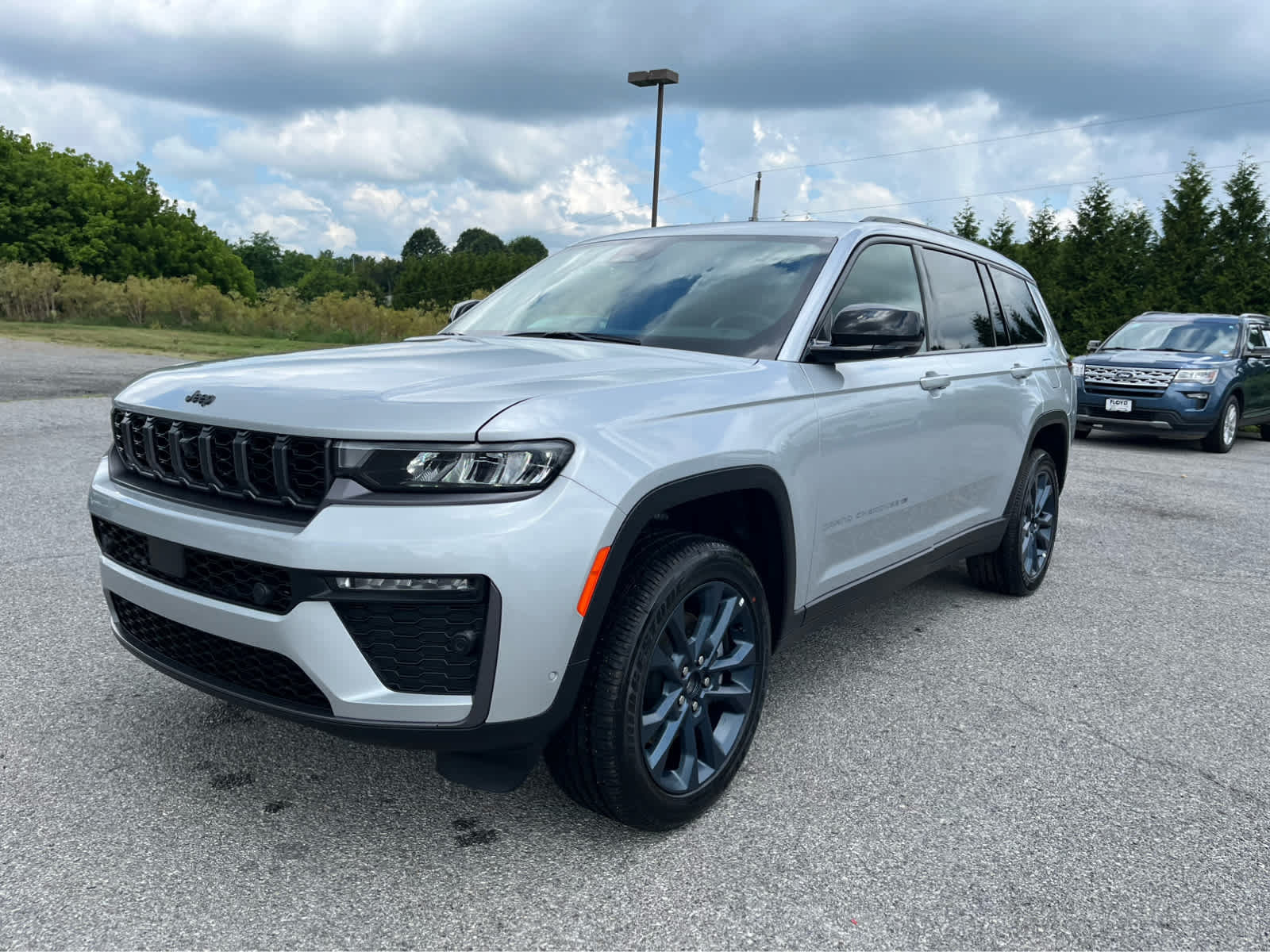 New 2026 Jeep Grand Cherokee L Limited AWD/4WD image 7