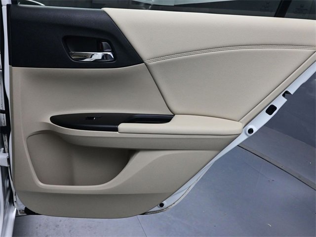 Used 2016 Honda Accord EX-L image 25