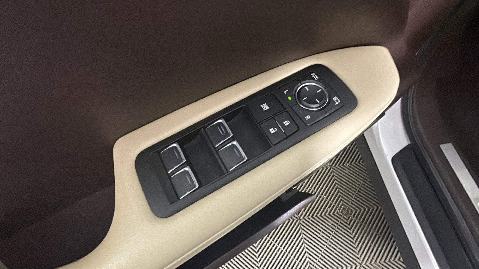 Used 2018 Lexus RX 350 AWD w/ Premium Package image 9