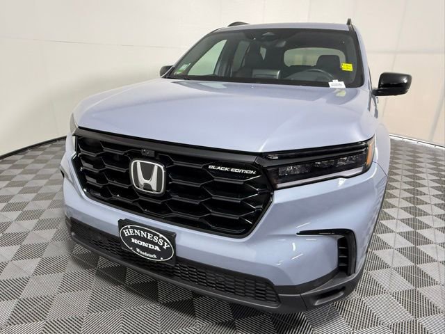 Used 2025 Honda Pilot Black Edition image 2