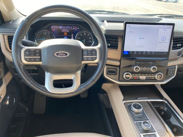 Used 2024 Ford Expedition Limited image 6