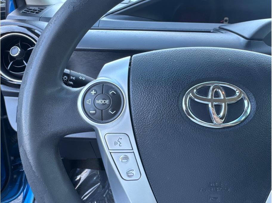 Used 2015 Toyota Prius C Three image 13