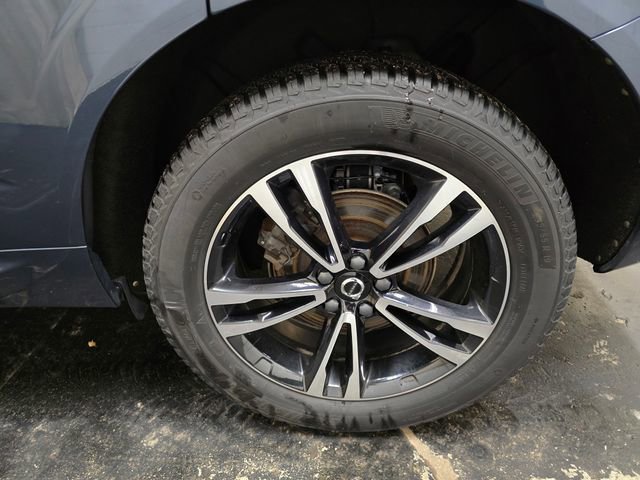 Used 2021 Volvo XC60 T5 Momentum image 11