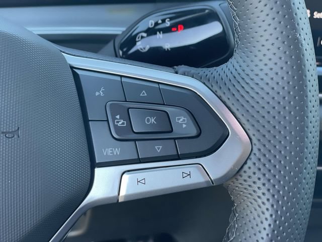 New 2026 Volkswagen Tiguan SE R-Line FWD image 9
