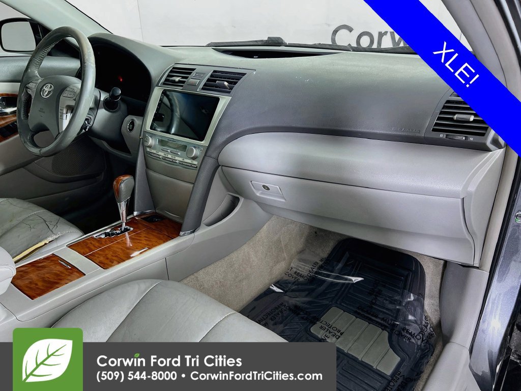 Used 2009 Toyota Camry XLE FWD image 25