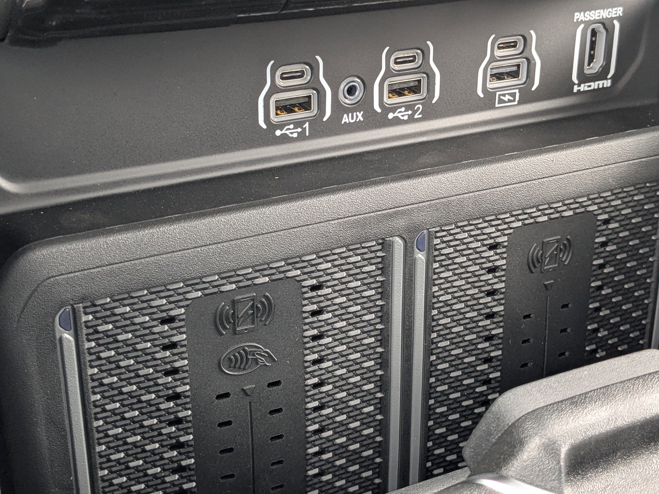New 2026 RAM 1500 Laramie w/ Night Edition AWD/4WD image 20