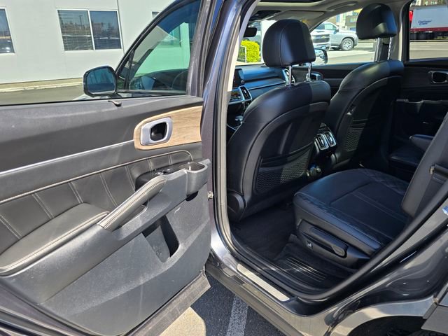 Certified 2023 Kia Sorento SX Prestige AWD/4WD image 17