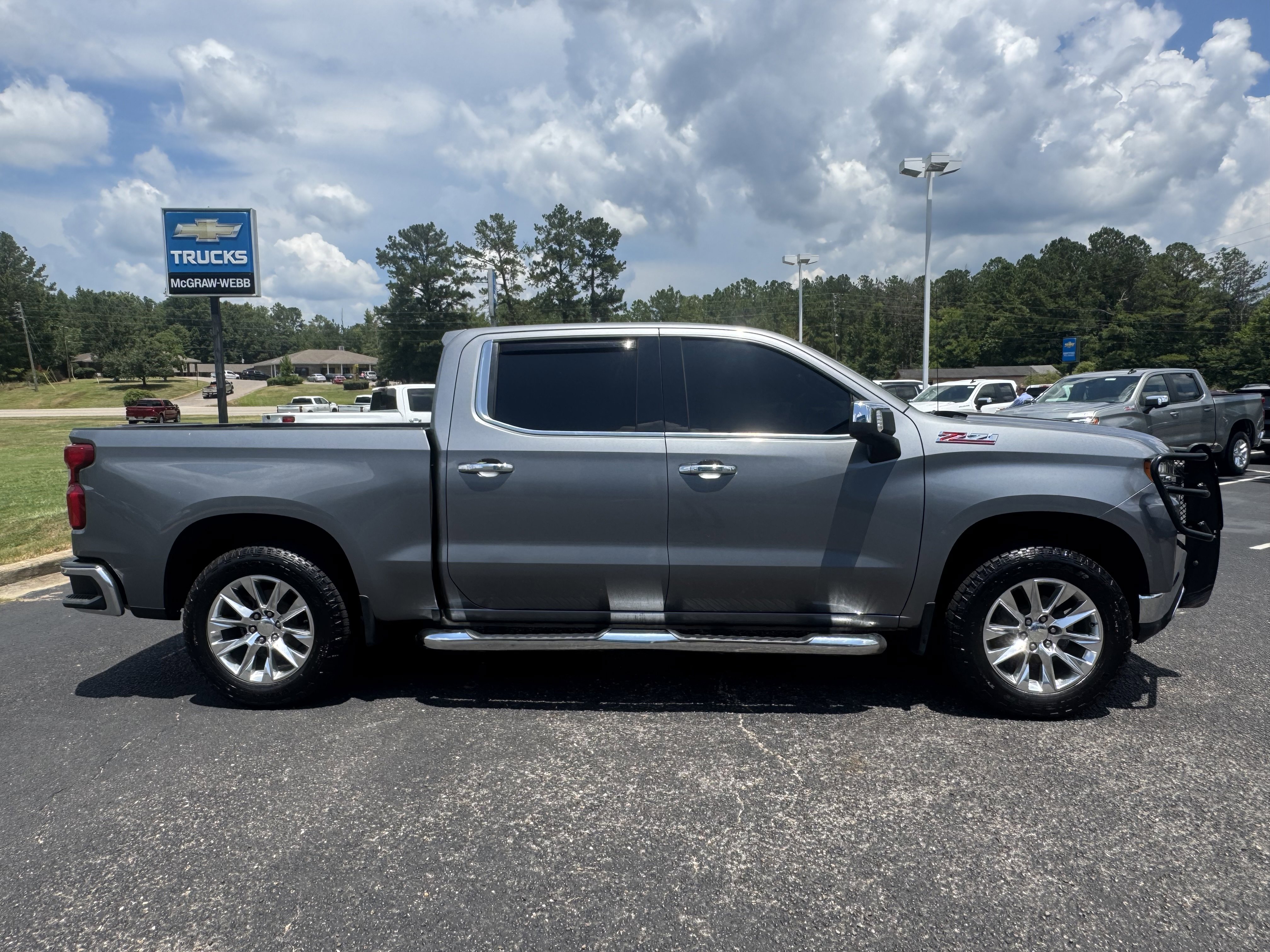 Used 2020 Chevrolet Silverado 1500 LTZ w/ LTZ Premium Package image 2