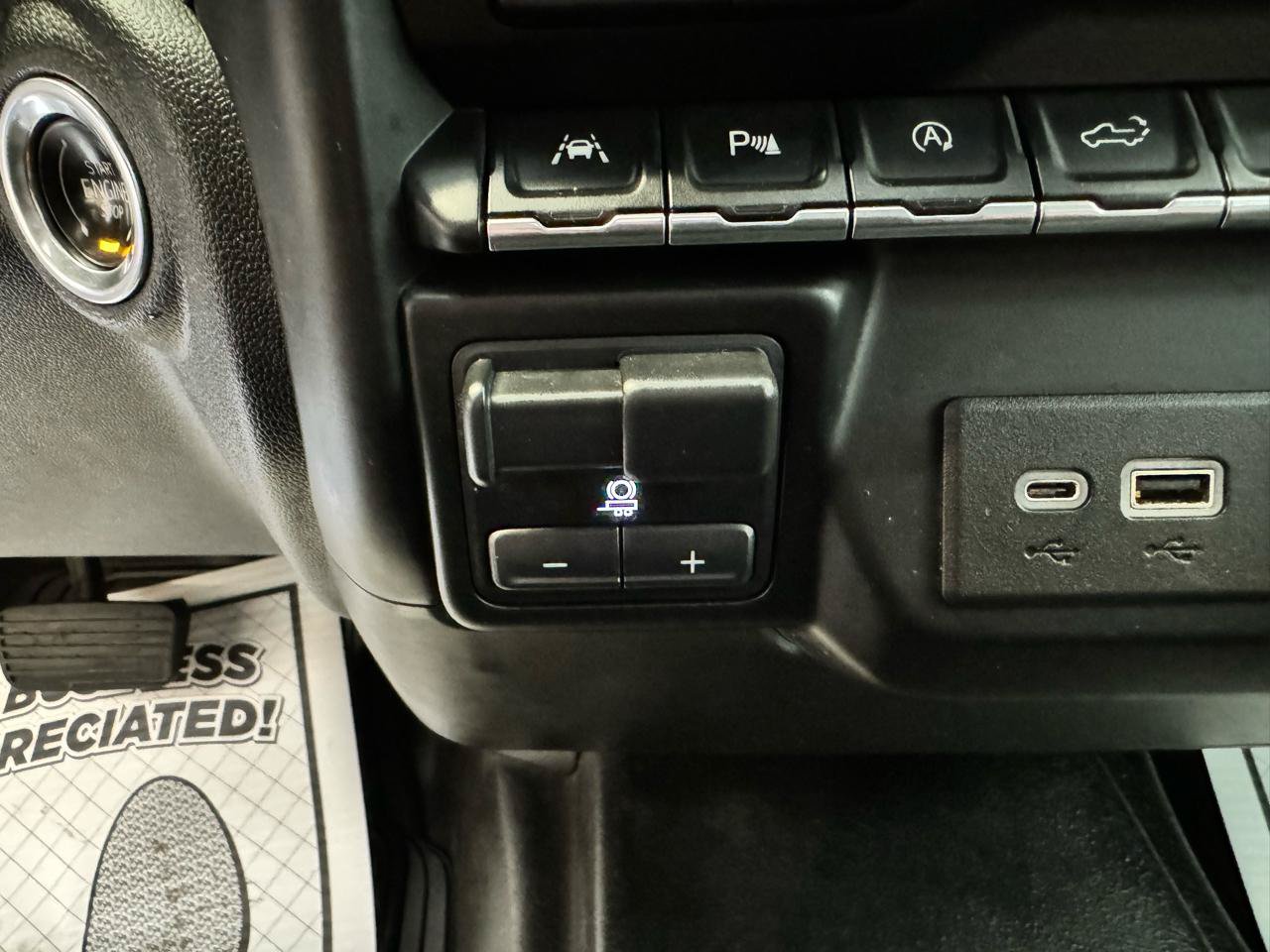 Used 2020 Chevrolet Silverado 1500 LT w/ Convenience Package AWD/4WD image 20
