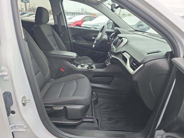 Used 2024 GMC Terrain SLE w/ Driver Convenience Package image 21