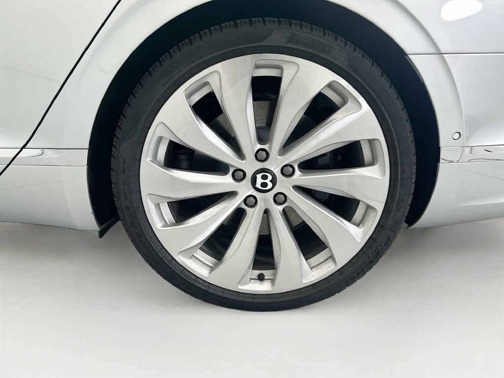 Used 2026 Bentley Flying Spur V8 AWD/4WD image 30