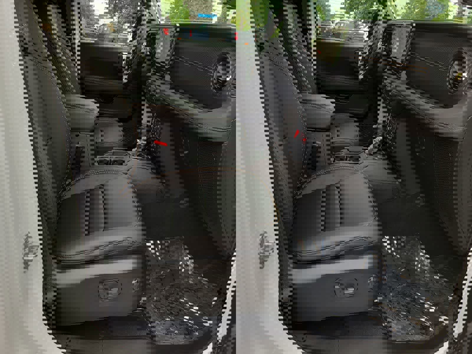 New 2025 Jeep Wrangler Unlimited Rubicon 392 image 22