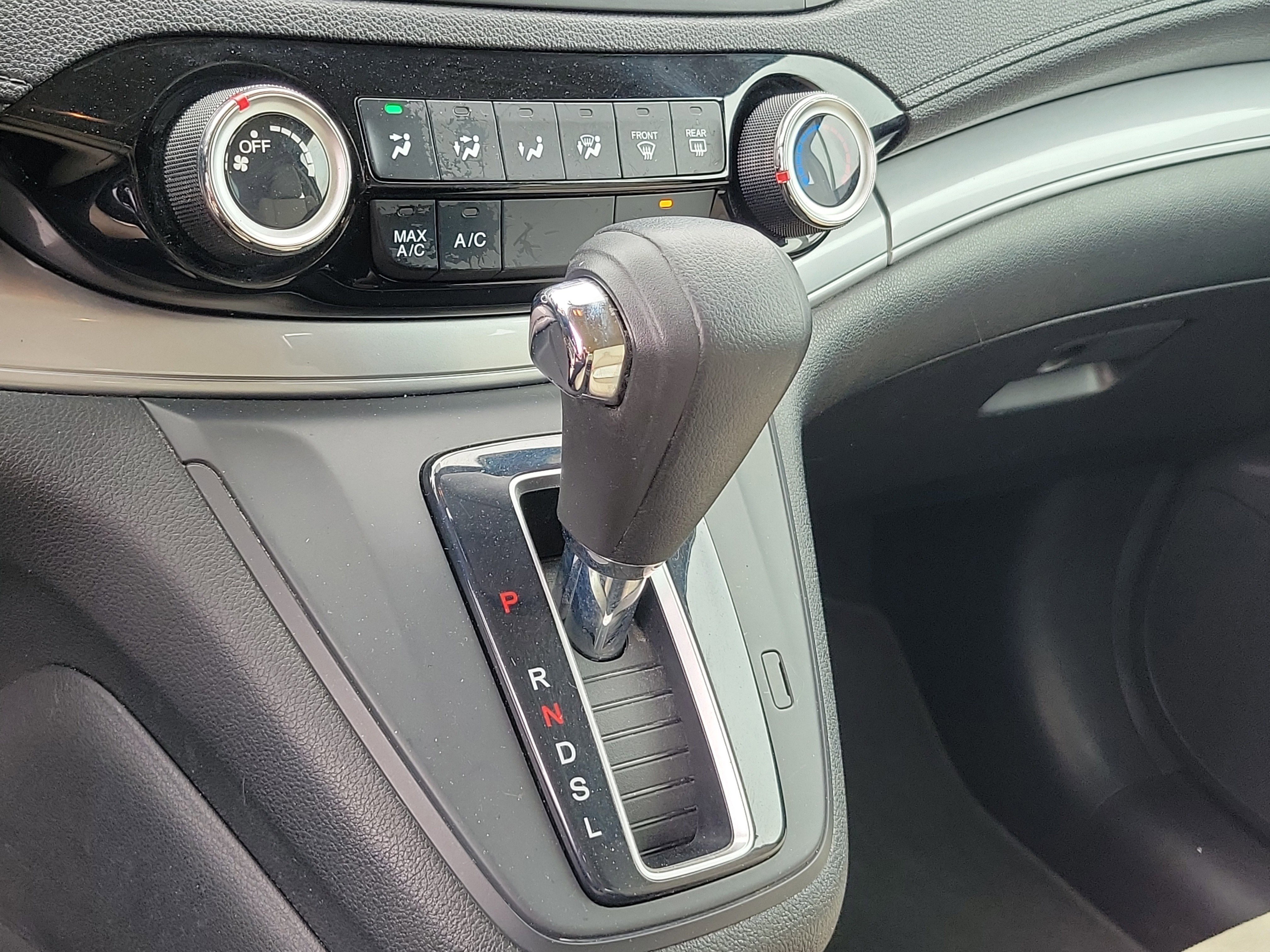Used 2015 Honda CR-V LX image 28