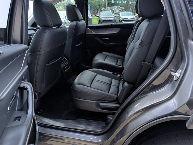 Used 2025 MAZDA CX-90 3.3 Turbo w/ Preferred Package AWD/4WD image 24