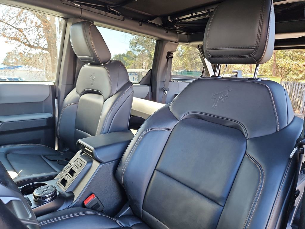 Used 2022 Ford Bronco Badlands image 7