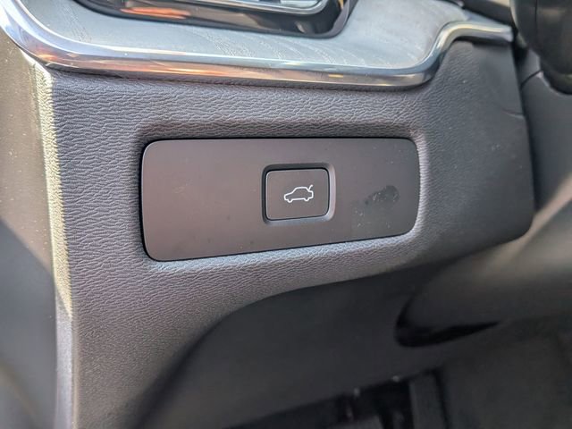 Certified 2025 Volvo XC60 B5 Plus image 23