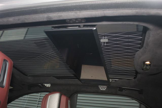 Used 2025 BMW i7 xDrive60 image 26