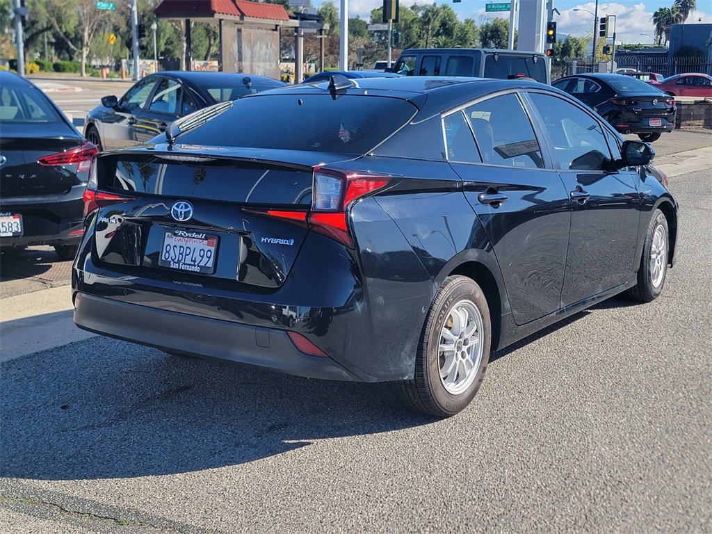 Used 2020 Toyota Prius LE image 5